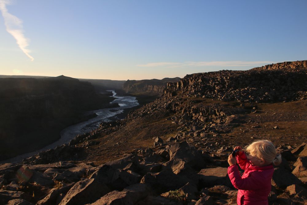 22-8 dettifoss canyon