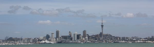 Auckland laten we onze vakantie letterlijk links liggen