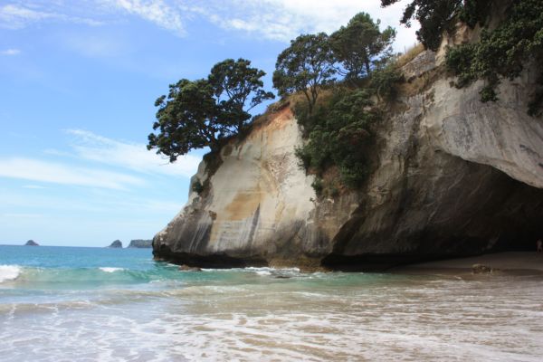 Cathedral Cove met opkomende vloed