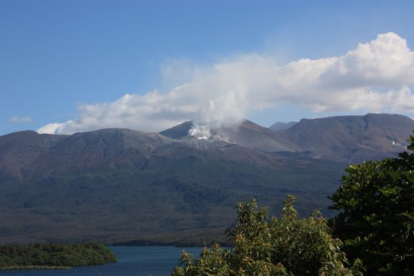 Tongariro met rookpluim