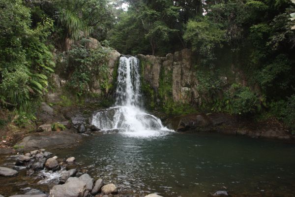 waiau falls